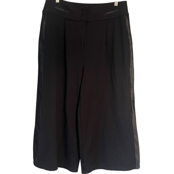 Lauren Black High-Waisted Trousers with Button Detail satin side - Picture 6 of 8